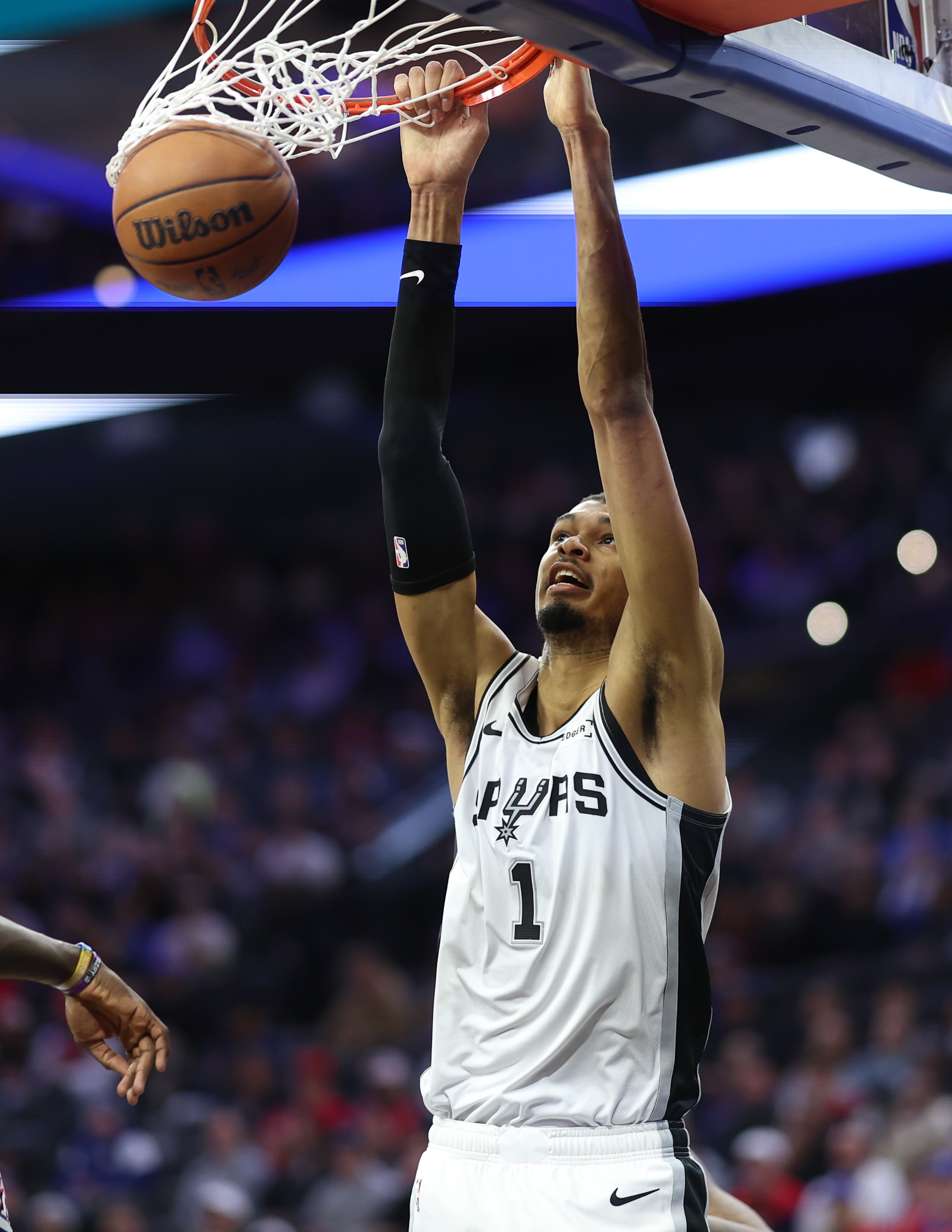 世界杯比赛直播软件安装-文班：上次输给黄蜂我有很大责任 今天我们攻防两端都压制了他们