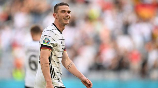 世界杯手机直播app下载-60分钟变身“戈神斯”！勒夫赌对了这件真蓝黑大杀器